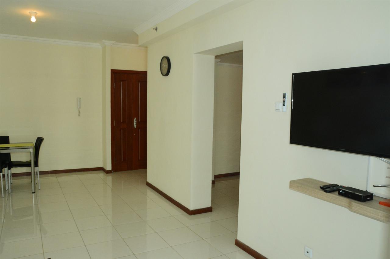 3Br Grand Palace With Private Bathtub By Travelio Jakarta Exterior photo